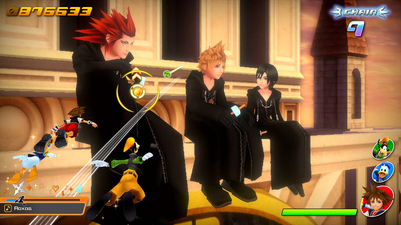 Axel, Roxas et Xion assis sur la tour de l'horloge dans Kingdom Hearts Melody of Memory
