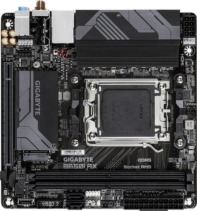 GIGABYTE B650I AX