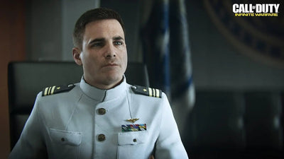 Homme en uniforme militaire gris clair avec épaulettes dorées et insignes colorés, Call of Duty Infinite Warfare PS4