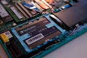 Disque SSD Verbatim 2,5 pouces 1 To SATA III 7 mm avec étiquette noire