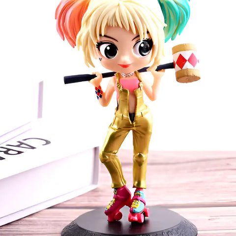 Figurine DC Comics Harley Quinn dorée — dans le même univers que Figurine DC Comics Harley Quinn rouge et bleu