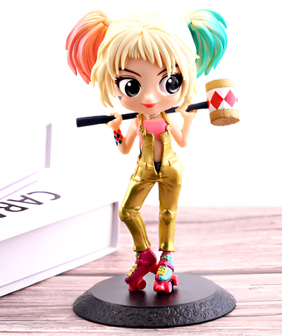 Figurine DC Comics - Harley Quinn en combinaison dorée image 0