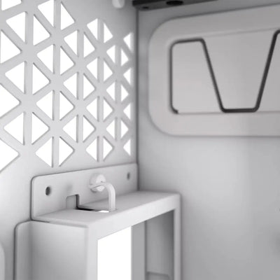 Arrière du Corsair 6500X Blanc : étagère plastique blanche avec motif triangulaire et petite poignée