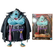 Figurine One Piece Jinbe peau bleue musclée bras croisés