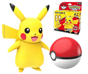Figurine Pokémon Pikachu jaune aux oreilles noires, joues rouges et Poké Ball