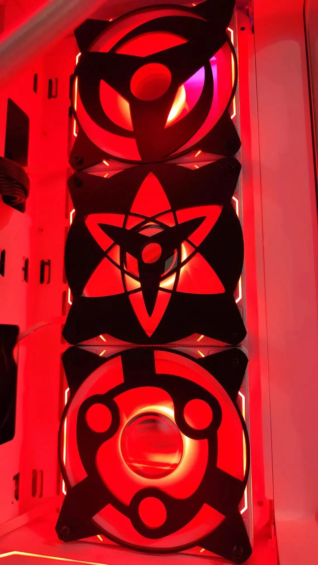 Trois ventilateurs noirs empilés Sharingan Sasuke 120mm/140mm à LED rouges