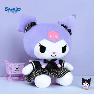 Peluche kuromi - Tenue en roble à carreaux noirs - 30 cm