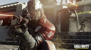 Soldat blindé rouge et noir avec casque futuriste tenant arme Call of Duty Infinite Warfare PS4