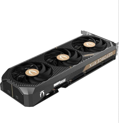 Carte graphique Zotac GeForce RTX 5070 Ti SOLID SFF OC 16 Go noire et or à trois ventilateurs