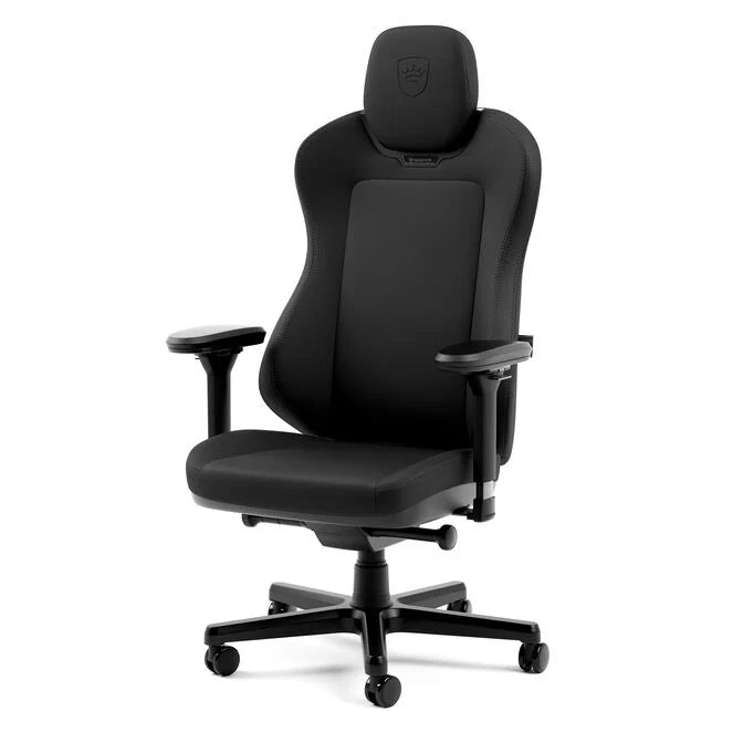 Fauteuil gamer Noblechairs Aura Black Edition noir (AtmoShell), vue de trois-quarts avec appui-tête intégré
