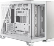 Corsair 2500X blanc/argent avec panneau latéral transparent et design minimaliste