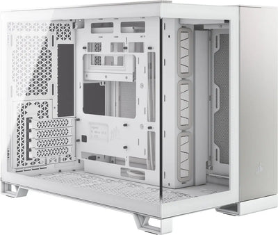 Corsair 2500X blanc/argent avec panneau latéral transparent et design minimaliste