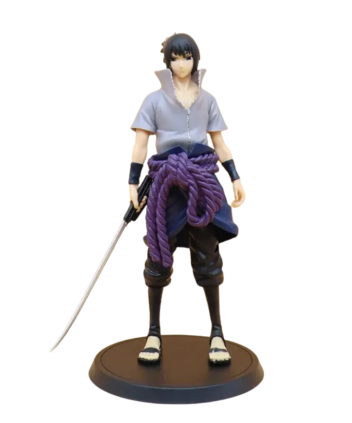 Figurine Naruto Shippûden Sasuke Uchiha 01 en chemise grise et pantalon bleu foncé