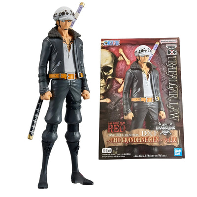 Figurine One Piece Trafalgar D. Water Law en cuir noir avec casque blanc tacheté et épée violet-or