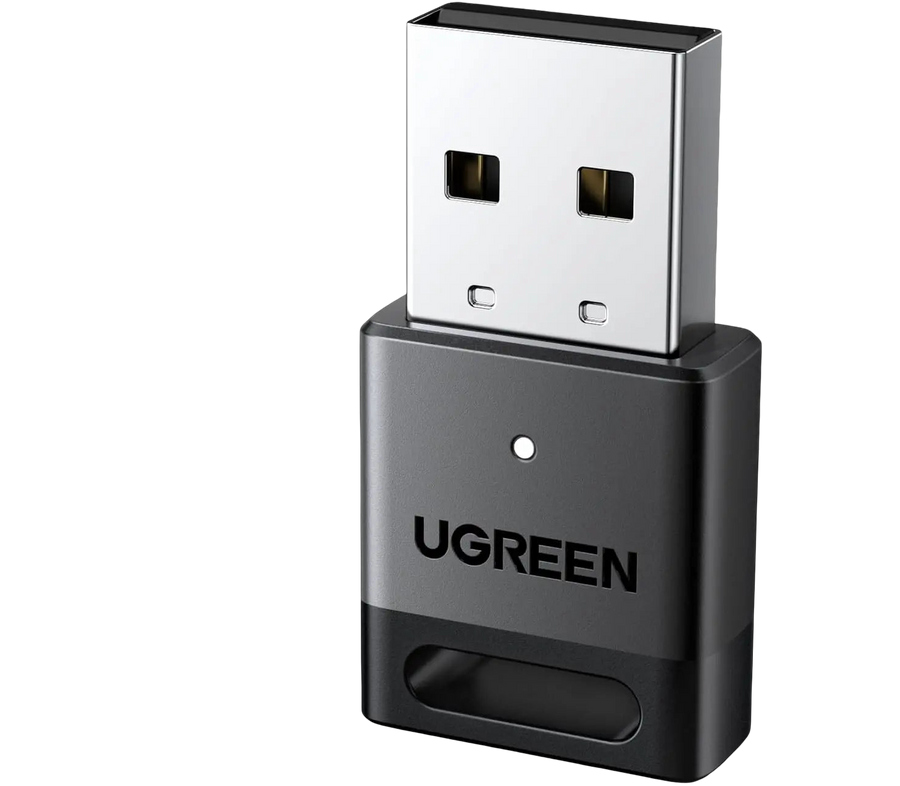 Clé Bluetooth Ugreen noire avec connecteur argenté et capuchon protecteur clair