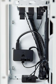 Contrôleur Corsair RGB Lighting noir avec ports USB et Ethernet dans boîtier Crystal 280X RGB TG blanc